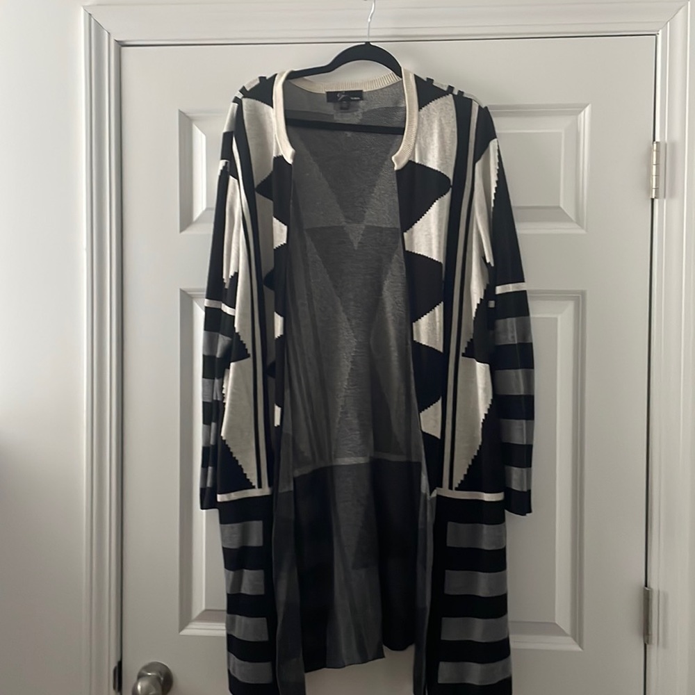 Plus Size Aztec Pattern Long Sleeve Cardigan